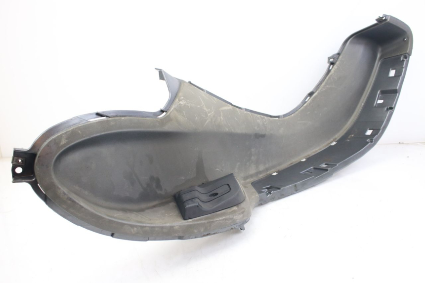 photo de MARCHE PIED DROIT PIAGGIO X9 EVOLUTION 125 (2003 - 2007) - État de surface