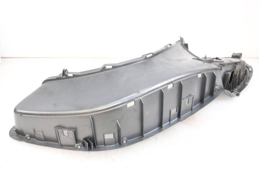 photo de MARCHE PIED DROIT PIAGGIO X9 125 (2000 - 2003) - Détail de la pièce