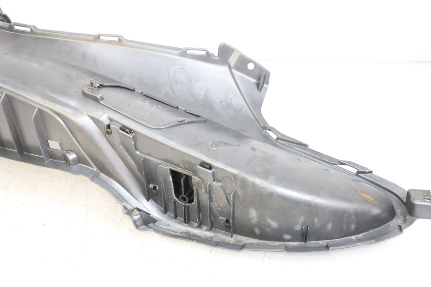 photo de MARCHE PIED DROIT PIAGGIO X9 125 (2000 - 2003) - Zoom état d’usage