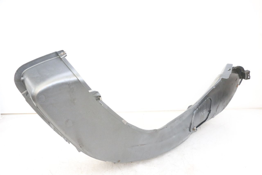 photo de MARCHE PIED DROIT PIAGGIO X9 125 (2000 - 2003) - Gros plan technique