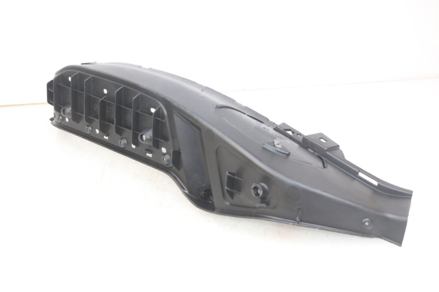 photo de MARCHE PIED DROIT PIAGGIO XEVO - X EVO 125 (2007 - 2017) - Autre angle de vue