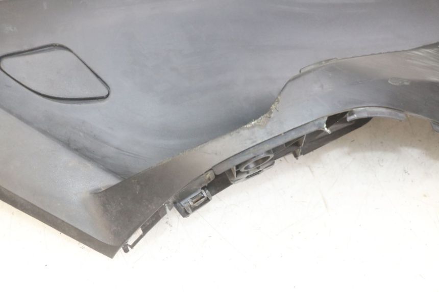 photo de MARCHE PIED DROIT YAMAHA YP MAJESTY 400 (2004 - 2008) - Détail de la pièce