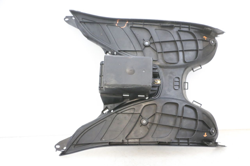 photo de MARCHE PIED PEUGEOT ELYSEO 125 (1999 - 2004) - Détail de la pièce