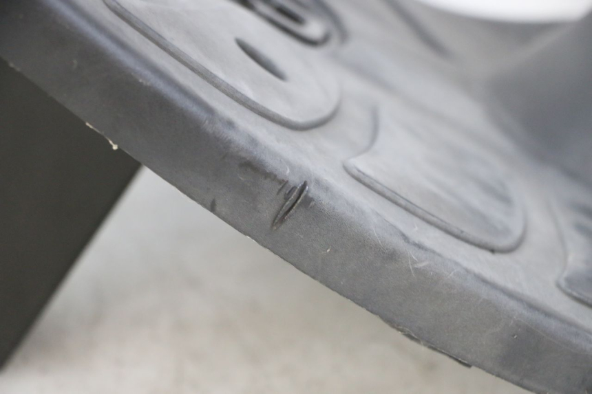 photo de MARCHE PIED PEUGEOT ELYSEO 125 (1999 - 2004) - Vue d’ensemble