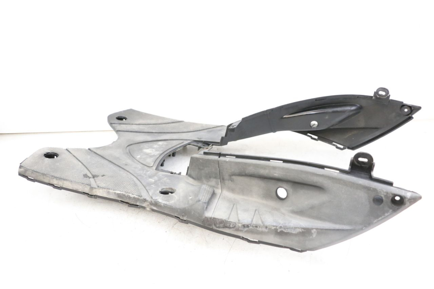 photo de MARCHE PIED MBK FLAME X 125 (2007 - 2016) - Gros plan technique