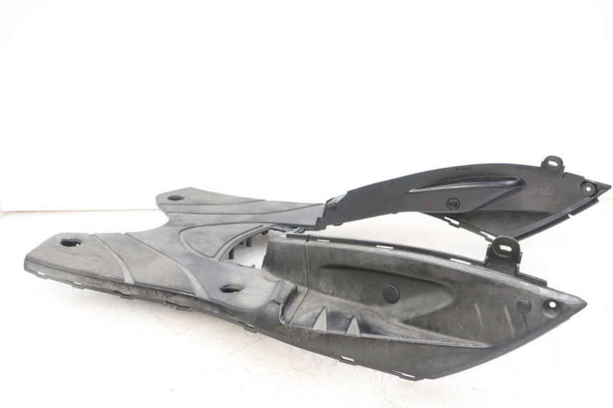 photo de MARCHE PIED MBK FLAME X 125 (2007 - 2016) - Vue rapprochée