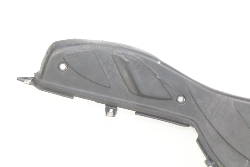 photo de MARCHE PIED PIAGGIO FLY 2T 50 (2004 - 2017) - Vue rapprochée