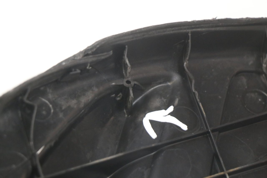 photo de MARCHE PIED PIAGGIO FLY 2T 50 (2004 - 2017) - Gros plan technique