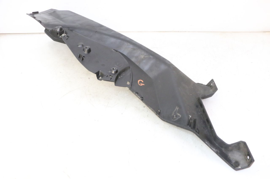 photo de MARCHE PIED GAUCHE QUADRO 4 4D 350 (2015 - 2018) - Détail de la pièce