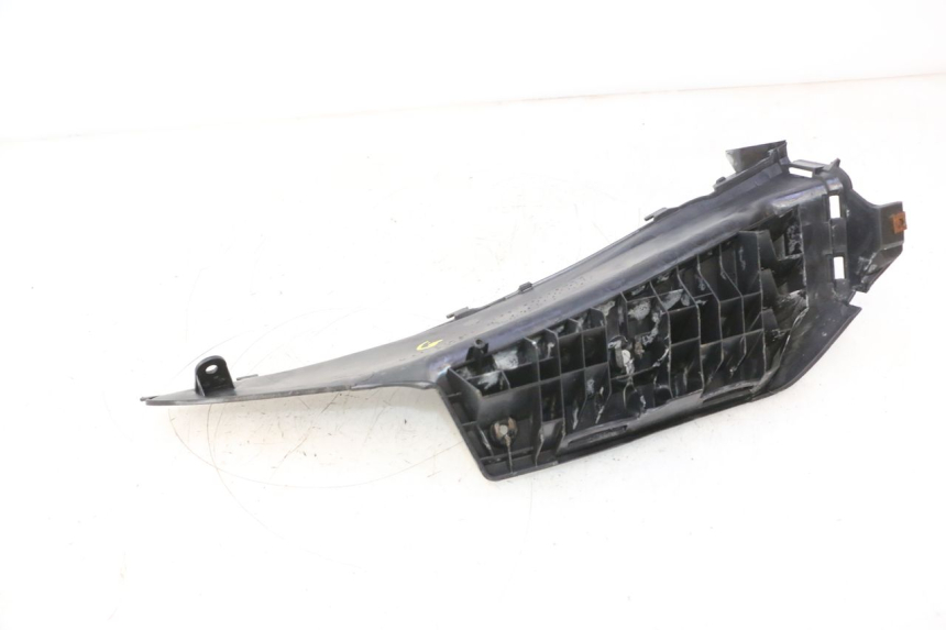 photo de MARCHE PIED GAUCHE SUZUKI BURGMAN 125 (2007 - 2014) - Zoom état d’usage