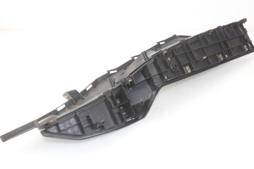 photo de MARCHE PIED GAUCHE KYMCO DINK STREET 125 (2009 - 2014) - Autre angle de vue