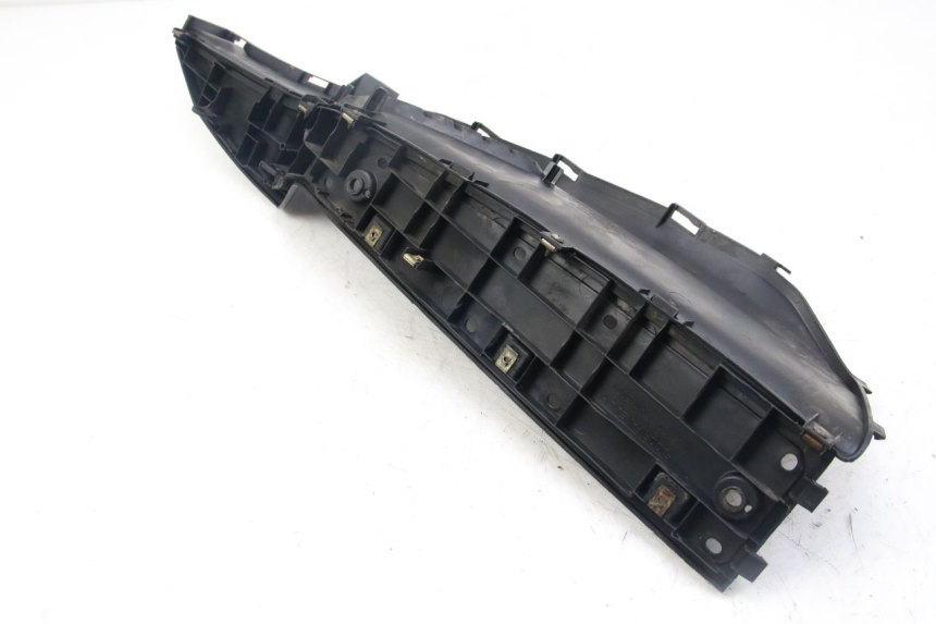 photo de MARCHE PIED GAUCHE KYMCO DINK STREET 125 (2009 - 2014) - Zoom état d’usage