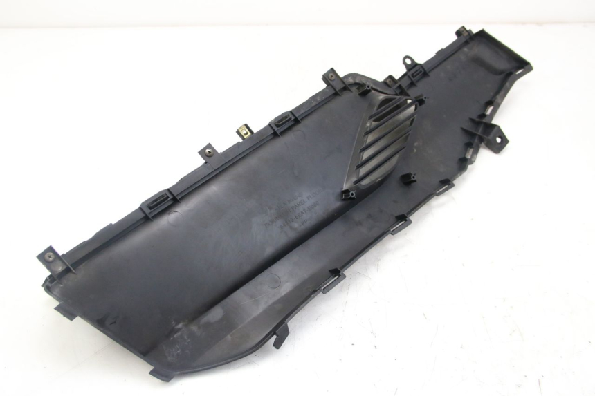 photo de MARCHE PIED GAUCHE KYMCO DINK STREET 125 (2009 - 2014) - Vue d’ensemble