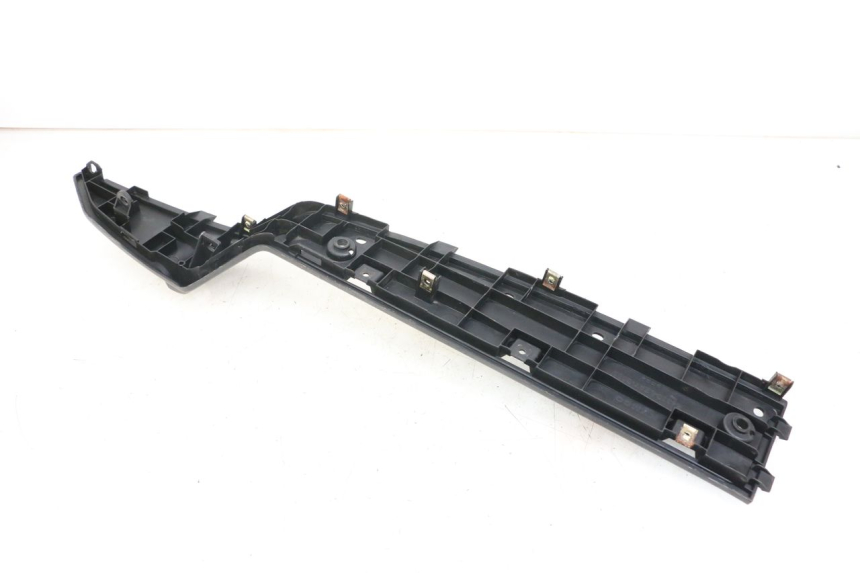 photo de MARCHE PIED GAUCHE KYMCO DINK STREET 125 (2009 - 2014) - Zoom état d’usage