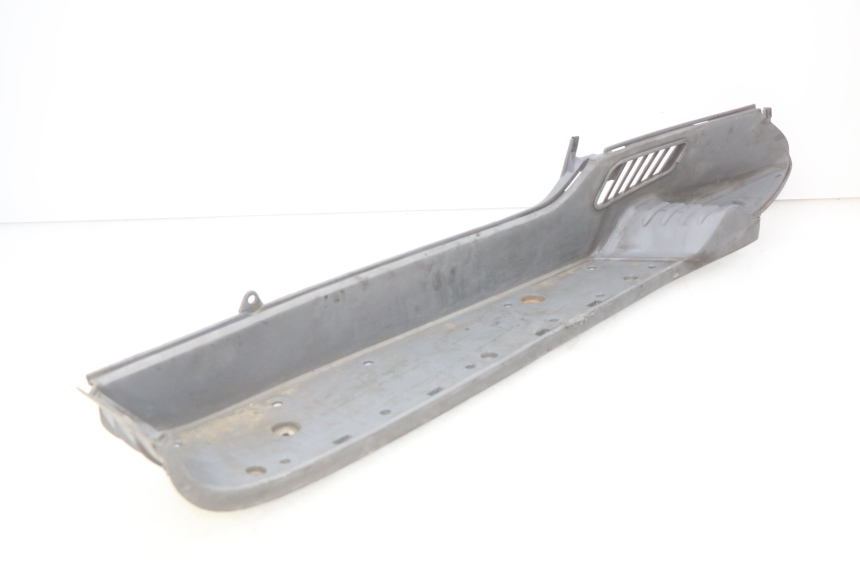 photo de MARCHE PIED GAUCHE HONDA FES PANTHEON 2T 125 (1998 - 2002) - Gros plan technique