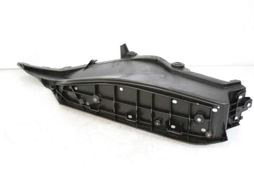 photo de MARCHE PIED GAUCHE HONDA FORZA 125 (2015 - 2016) - Détail de la pièce