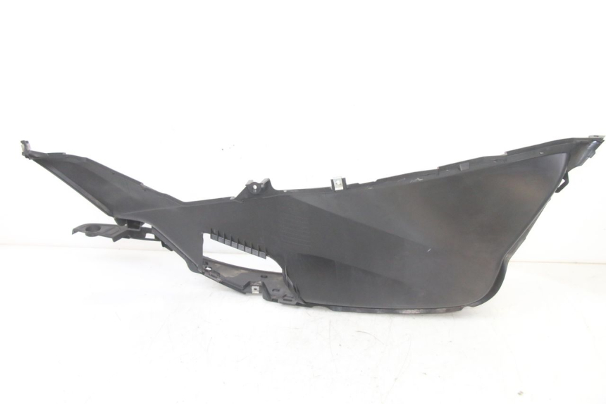 photo de MARCHE PIED GAUCHE HONDA PCX (JF57/JF64) 125 (2014 - 2018) - Gros plan technique