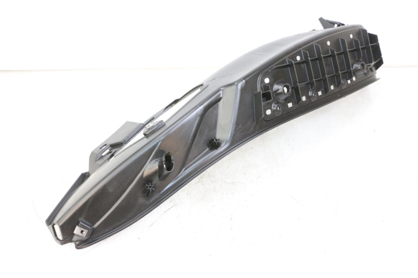 photo de MARCHE PIED GAUCHE PIAGGIO MP3 HPE 350 (2018 - 2020) - Zoom état d’usage