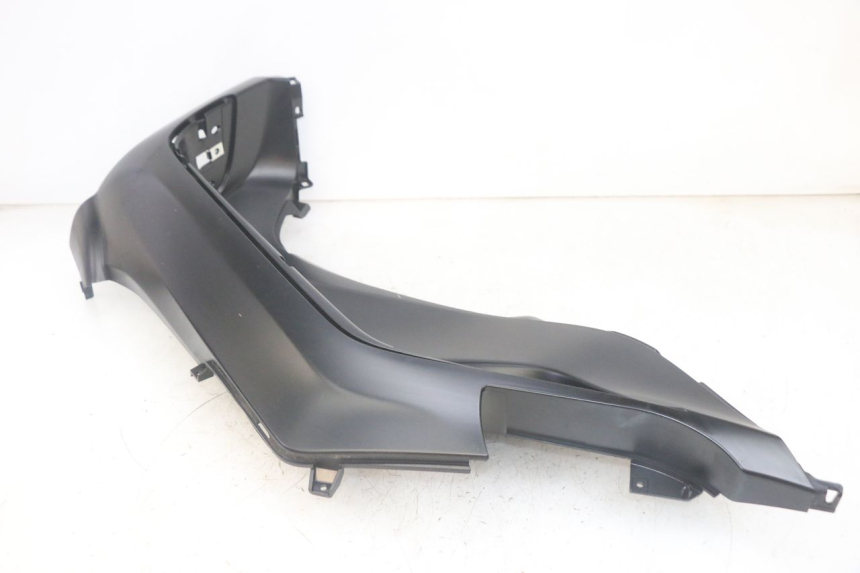 photo de MARCHE PIED GAUCHE PIAGGIO MP3 HPE 300 (2019 - 2026) - Marquages et références