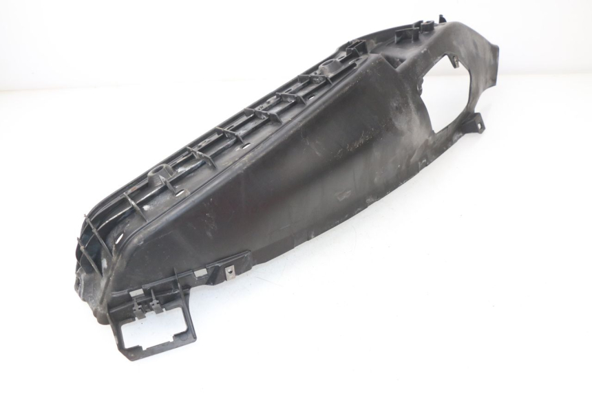 photo de MARCHE PIED GAUCHE PIAGGIO MP3 LT 400 (2007 - 2012) - Gros plan technique