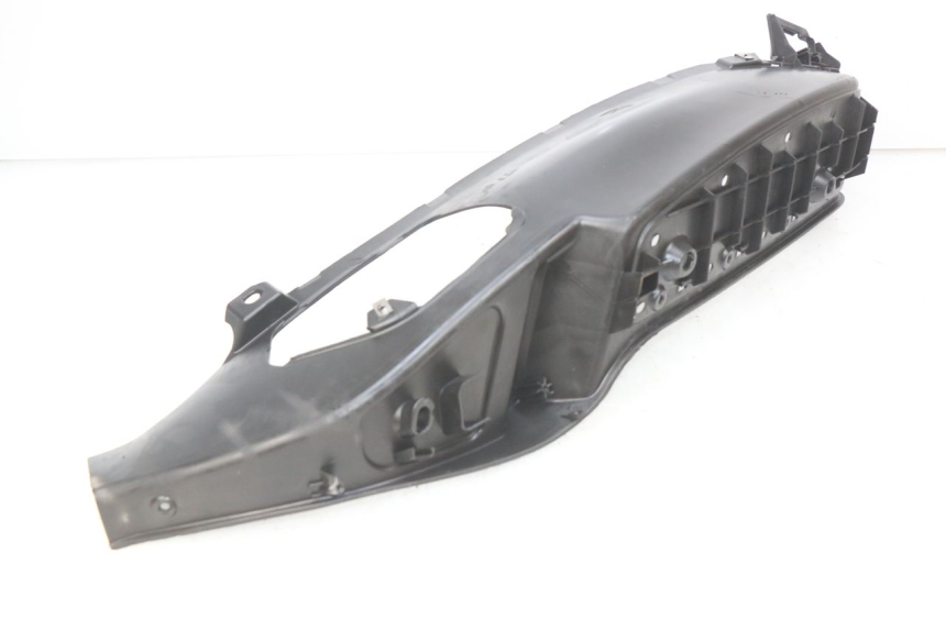 photo de MARCHE PIED GAUCHE PIAGGIO MP3 LT 300 (2010 - 2016) - Détail de la pièce