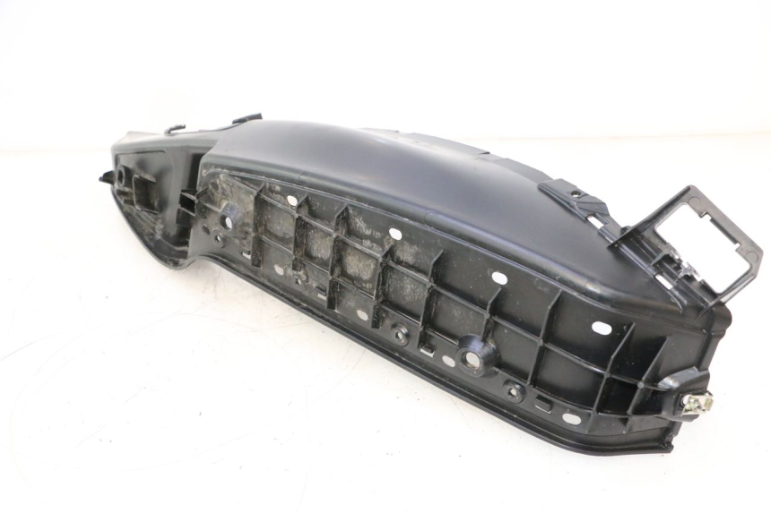 photo de MARCHE PIED GAUCHE PIAGGIO MP3 LT 400 (2007 - 2012) - Autre angle de vue