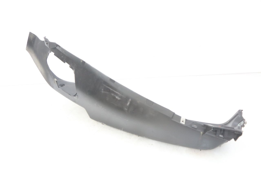 photo de MARCHE PIED GAUCHE PIAGGIO MP3 500 (2011 - 2015) - Gros plan technique