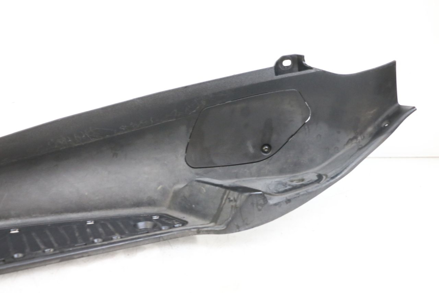 photo de MARCHE PIED GAUCHE PIAGGIO MP3 125 (2006 - 2014) - Autre angle de vue