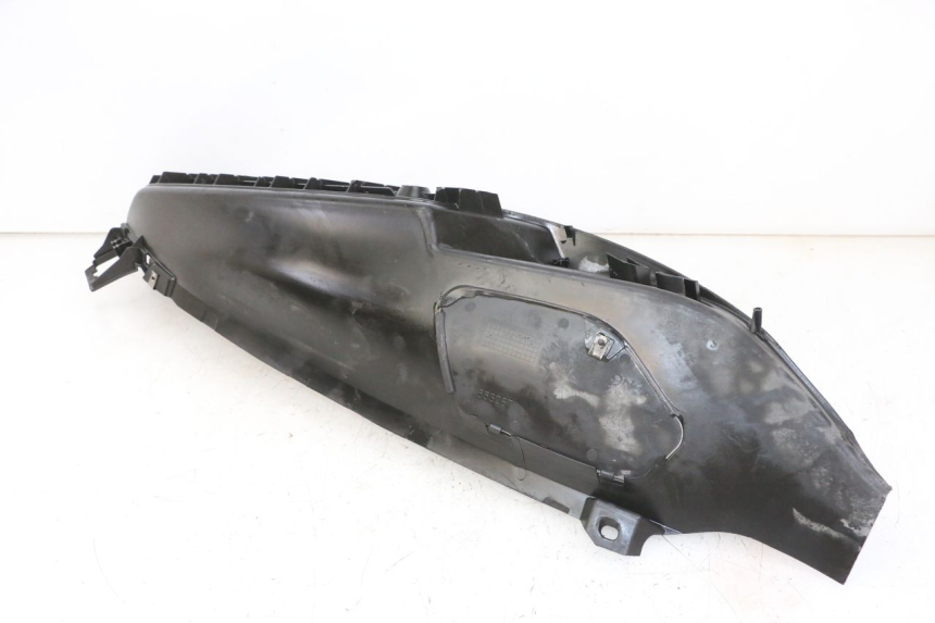 photo de MARCHE PIED GAUCHE PIAGGIO MP3 500 (2011 - 2015) - Autre angle de vue