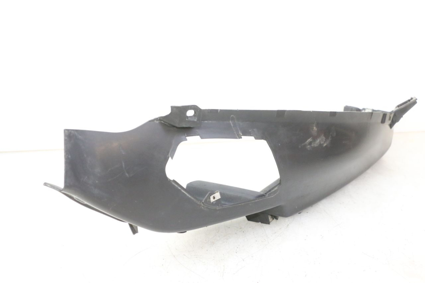 photo de MARCHE PIED GAUCHE PIAGGIO MP3 RL 250 (2006 - 2010) - Autre angle de vue