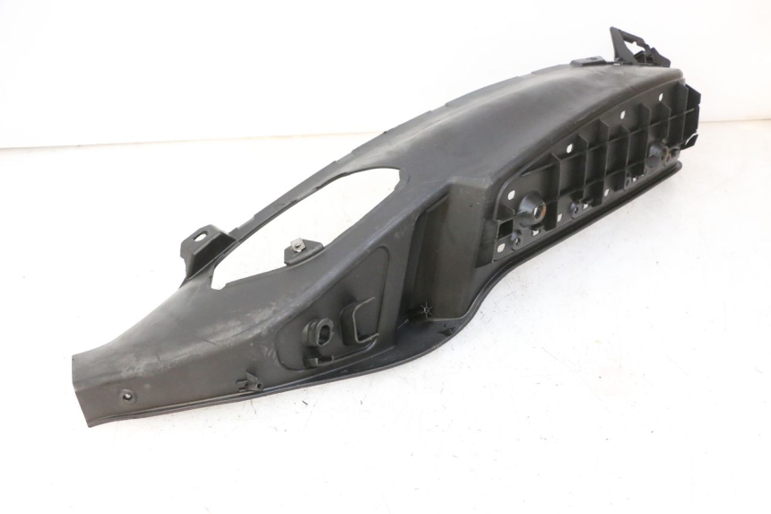 photo de MARCHE PIED GAUCHE PIAGGIO MP3 RL 250 (2006 - 2010) - Autre angle de vue