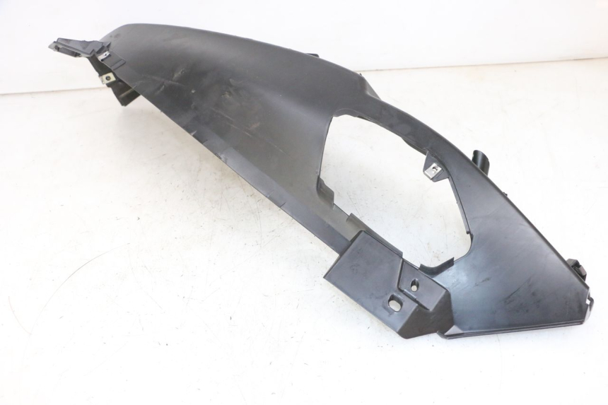 photo de MARCHE PIED GAUCHE PIAGGIO MP3 500 (2016 - 2018) - Autre angle de vue