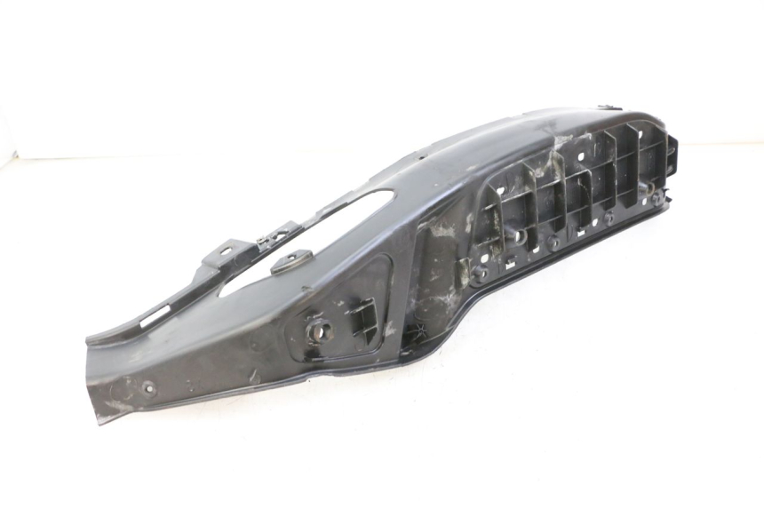 photo de MARCHE PIED GAUCHE PIAGGIO X8 125 (2004 - 2007) - Vue d’ensemble