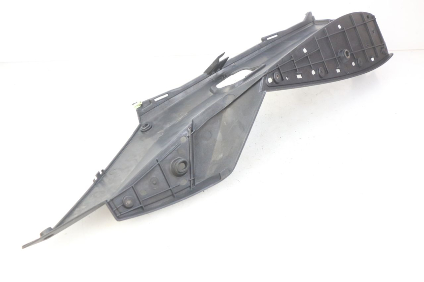 photo de MARCHE PIED GAUCHE PEUGEOT SATELIS COMPRESSOR K15 125 (2006 - 2009) - Autre angle de vue