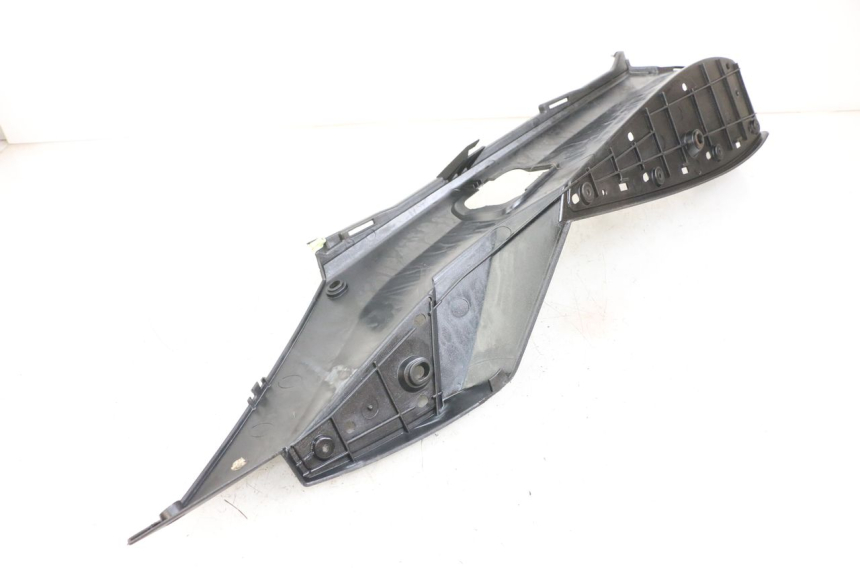 photo de MARCHE PIED GAUCHE PEUGEOT SATELIS 125 (2006 - 2009) - Autre angle de vue