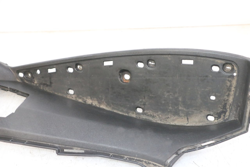 photo de MARCHE PIED GAUCHE PEUGEOT SATELIS 125 (2013 - 2018) - Autre angle de vue