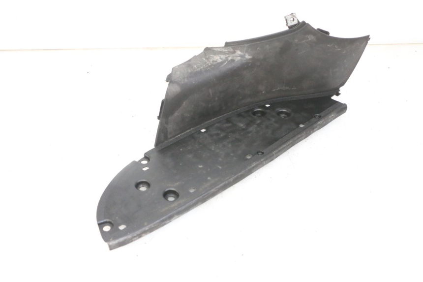 photo de MARCHE PIED GAUCHE APRILIA SCARABEO GT TOURING 125 (1999 - 2005) - Points de fixation