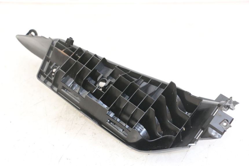 photo de MARCHE PIED GAUCHE SUZUKI BURGMAN 125 (2018 - 2021) - Détail de la pièce