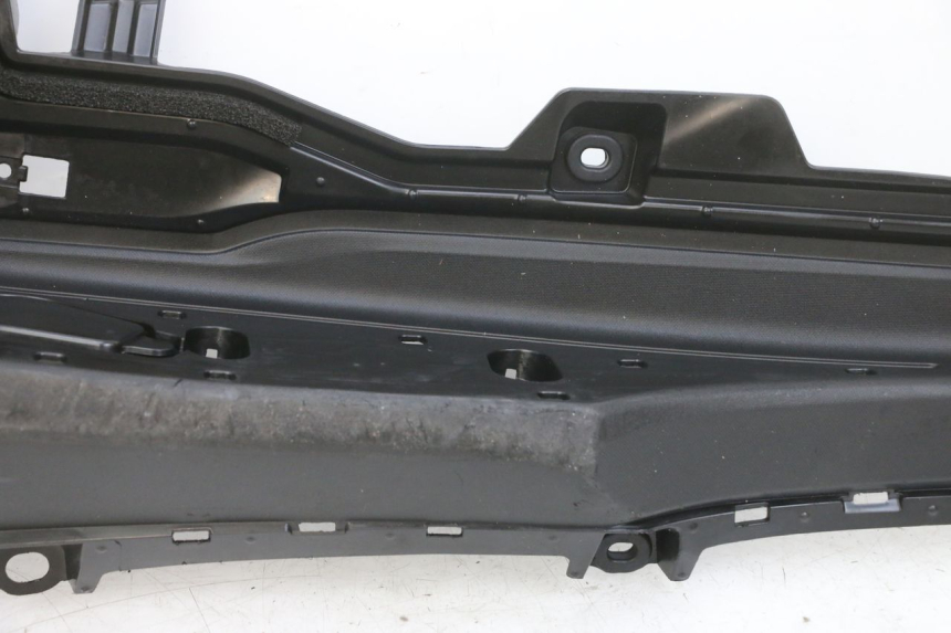 photo de MARCHE PIED GAUCHE YAMAHA TRICITY 300 (2020 - 2024) - Angle alternatif