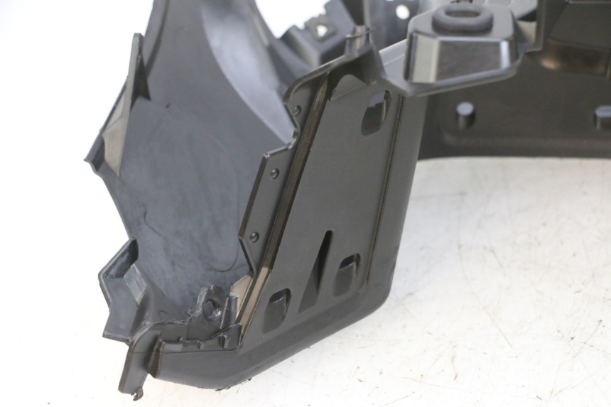 photo de MARCHE PIED GAUCHE YAMAHA TRICITY 300 (2020 - 2024) - Autre angle de vue