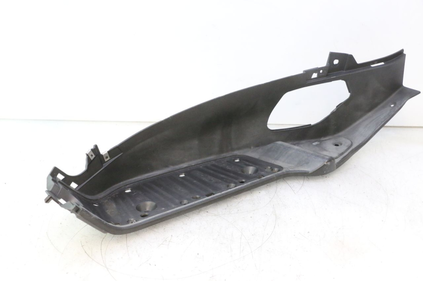 photo de MARCHE PIED GAUCHE PIAGGIO X8 STREET 125 (2006 - 2007) - Zoom état d’usage