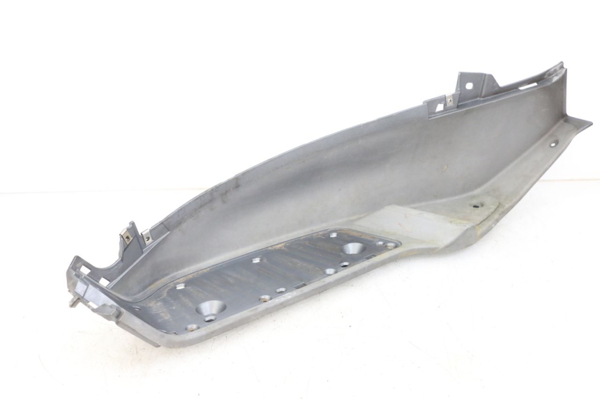 photo de MARCHE PIED GAUCHE PIAGGIO X8 125 (2004 - 2007) - Vue d’ensemble