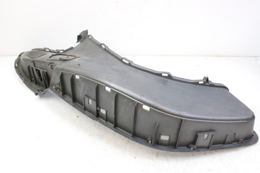 photo de MARCHE PIED GAUCHE PIAGGIO X9 EVOLUTION 125 (2003 - 2007) - Gros plan technique