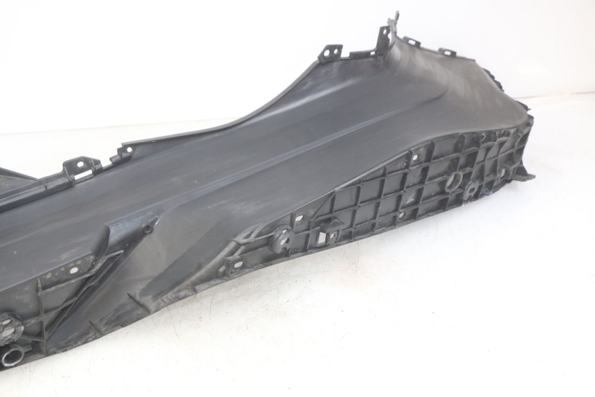 photo de MARCHE PIED GAUCHE YAMAHA YP MAJESTY 400 (2004 - 2008) - Zoom état d’usage