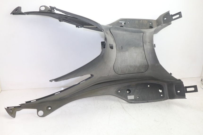photo de MARCHE PIED SYM GTS EVO 125 (2009 - 2013) - Détail de la pièce