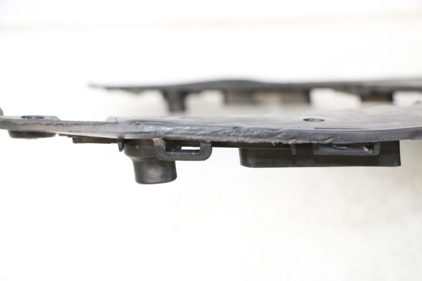 photo de MARCHE PIED DAELIM HISTORY 125 (2001 - 2002) - Zoom état d’usage