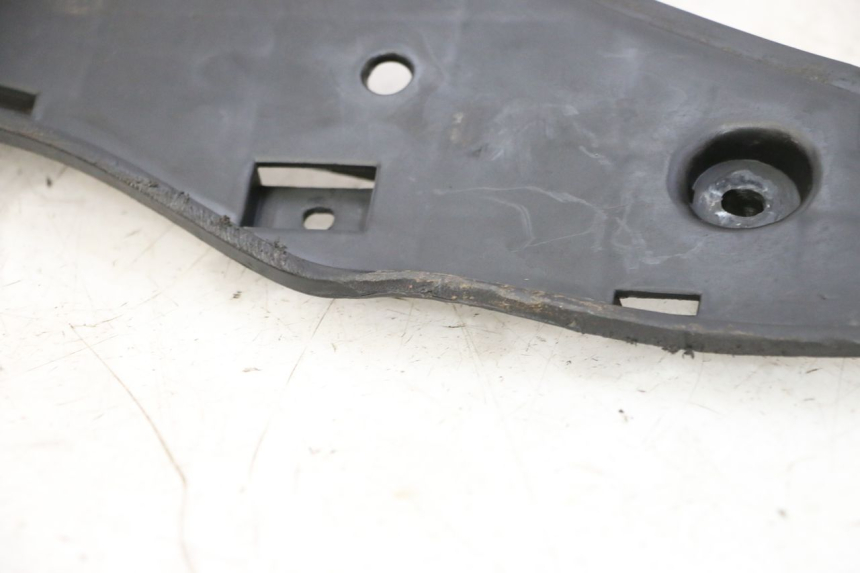 photo de MARCHE PIED DAELIM HISTORY 125 (2001 - 2002) - Gros plan technique