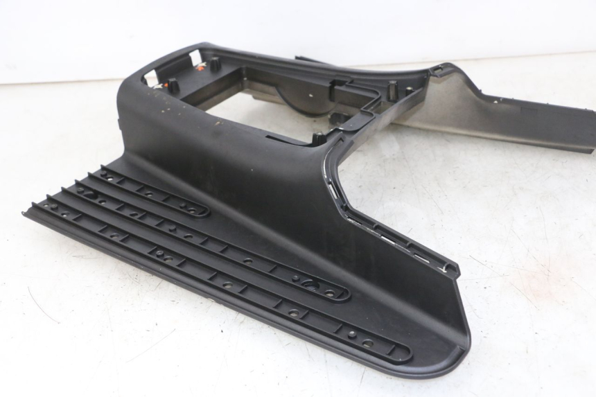 photo de MARCHE PIED JM MOTORS VX 125 (2022 - 2025) - Points de fixation