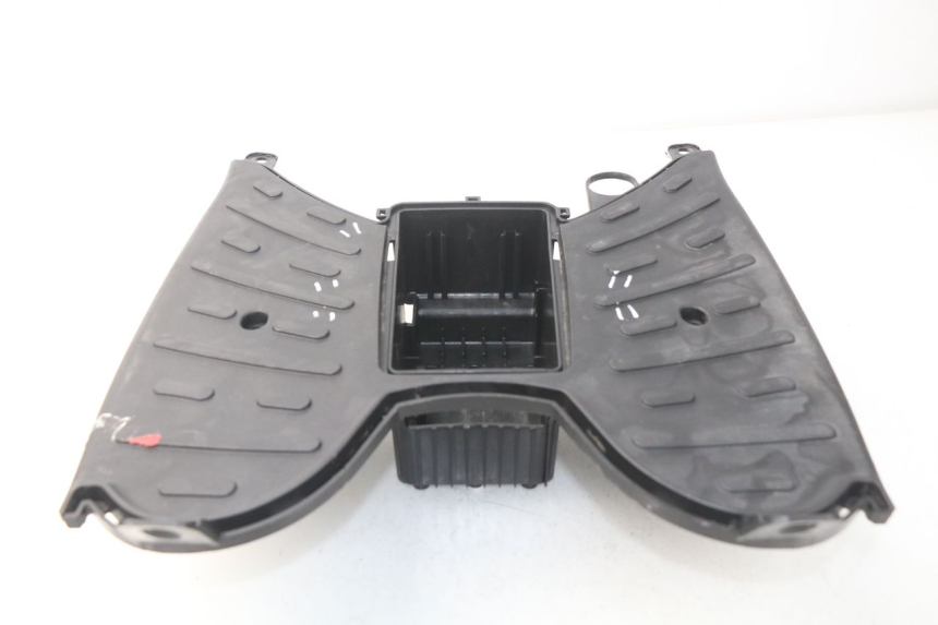 photo de MARCHE PIED PEUGEOT KISBEE 2T 50 (2010 - 2017) - Détail de la pièce