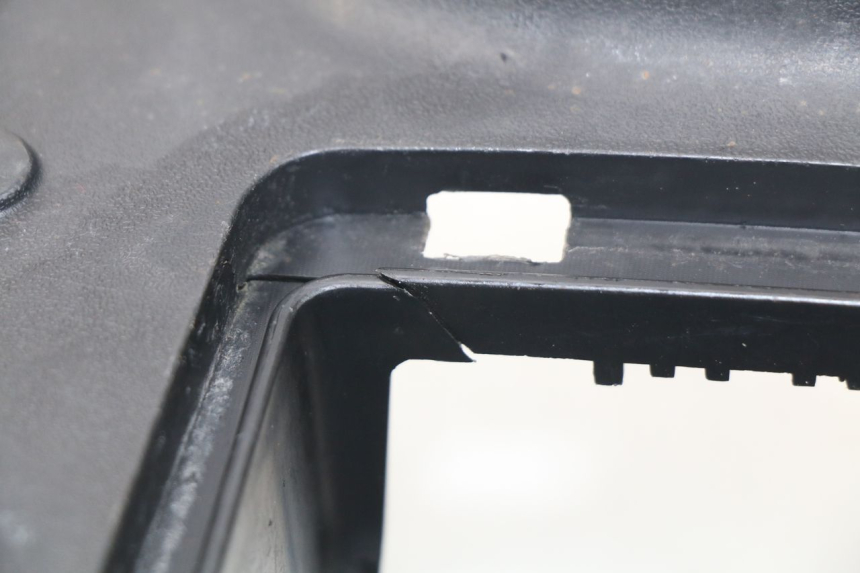 photo de MARCHE PIED PEUGEOT KISBEE 2T 50 (2010 - 2017) - Points de fixation